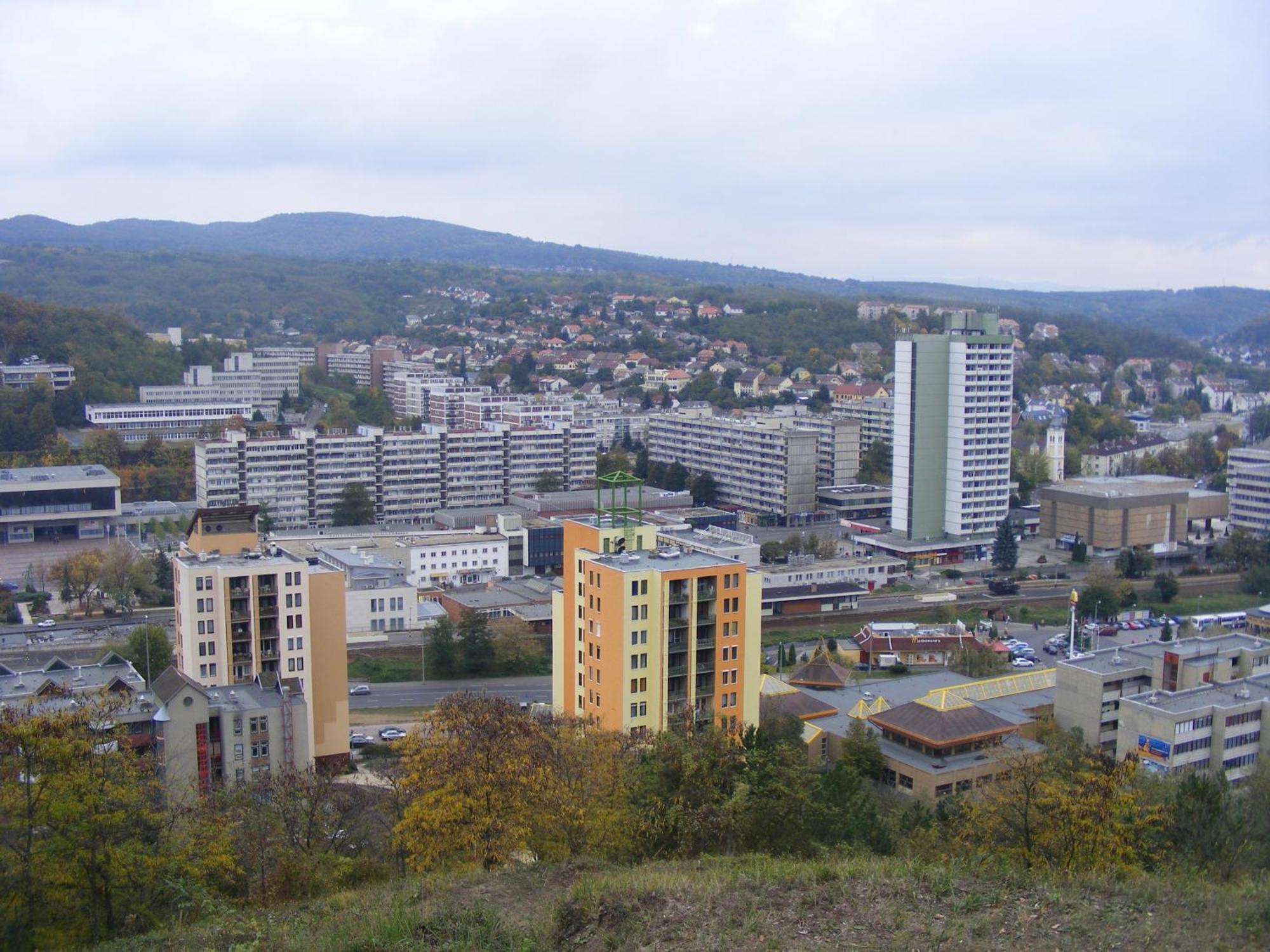 Goldapartman Salgótarján Kültér fotó